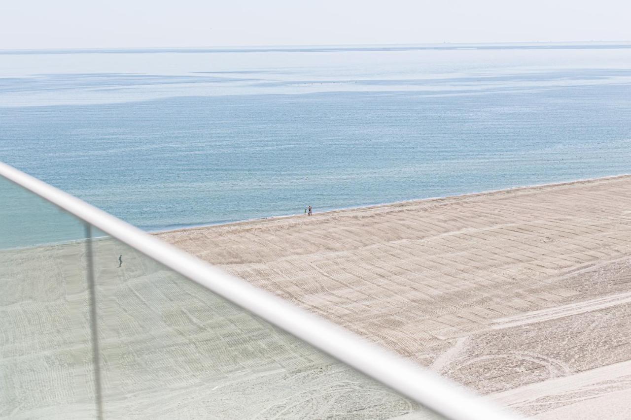 Sea On Aparthotel Mamaia Exterior foto